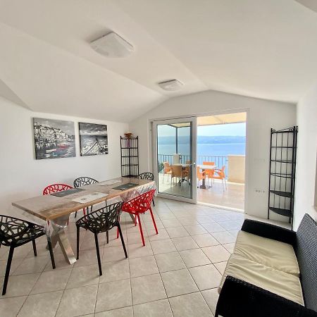 Apartmani Mateo Omiš Zewnętrze zdjęcie