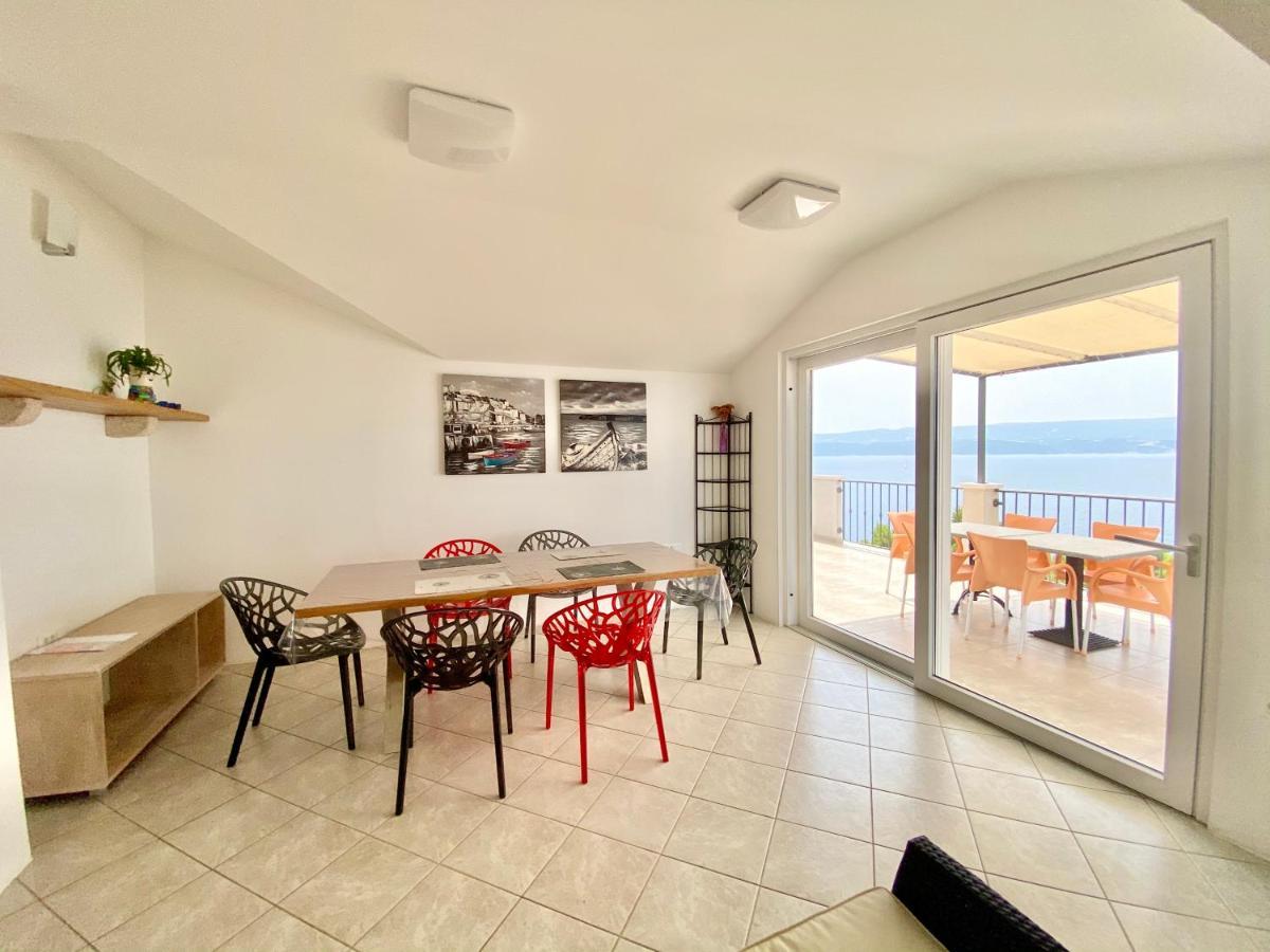 Apartmani Mateo Omiš Zewnętrze zdjęcie